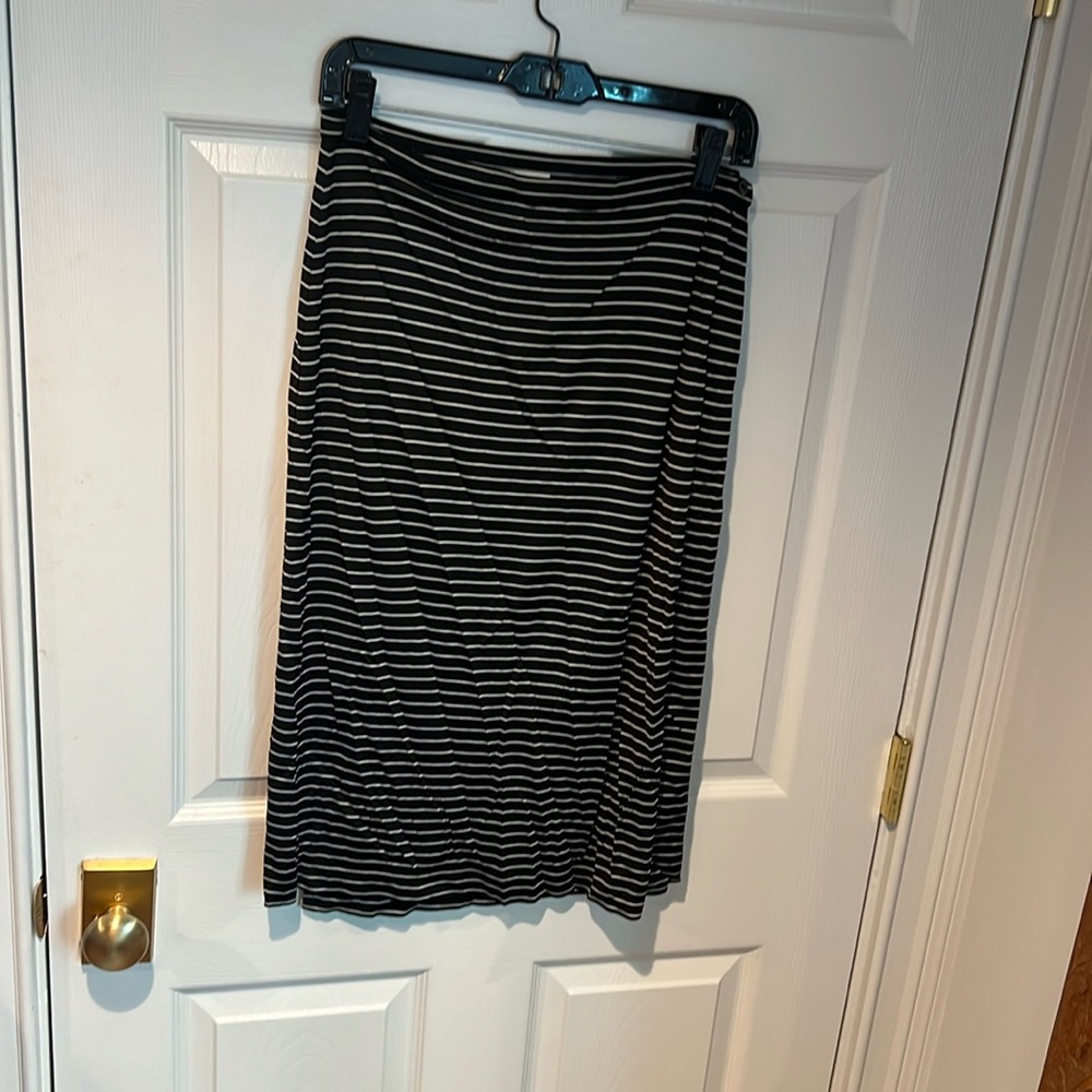 Armani Collezioni wrap skirt. Size 2.